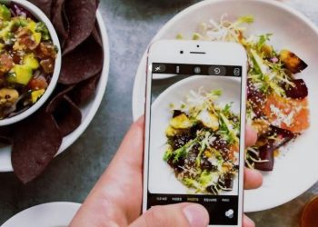 “Nutrição sob influência: como as redes sociais estão moldando (e distorcendo) a alimentação dos jovens”