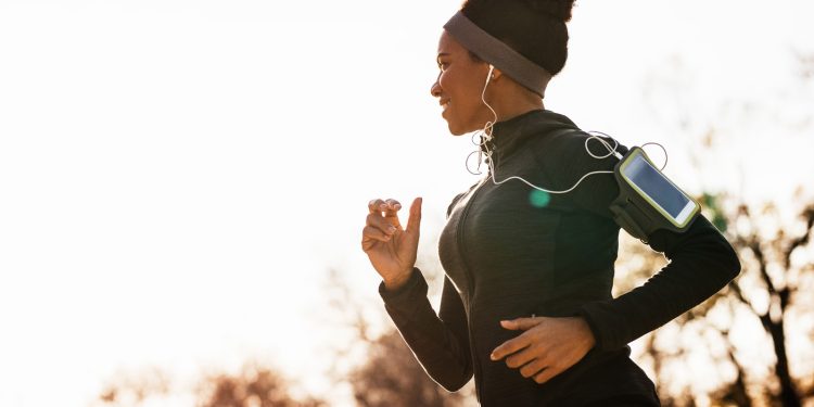 Como evitar lesões ao praticar exercícios físicos no frio?