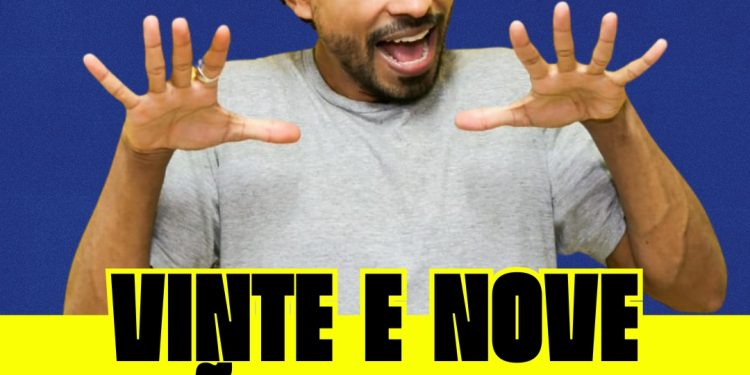 O ator e comediante Alex Nynna apresenta  espetáculo solo de Stand Up Comedy no Rio de Janeiro.