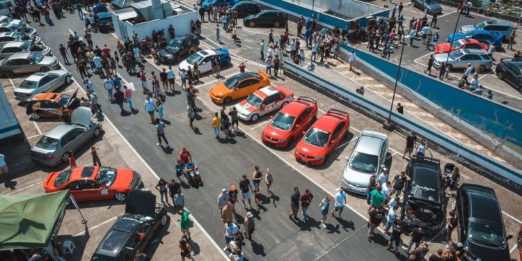 Caxias Shopping recebe encontro automotivo gratuito neste sábado