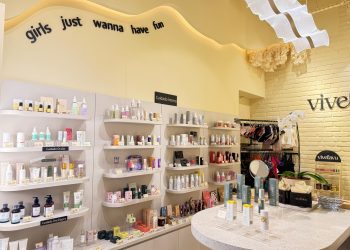 Vivelavu comemora 1 ano com evento especial e lançamento da Krua, primeira marca de tratamento facial líquido do mundo, em seu portfólio