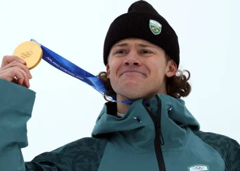 Brasil desafia o gelo e faz história nos Jogos de Inverno