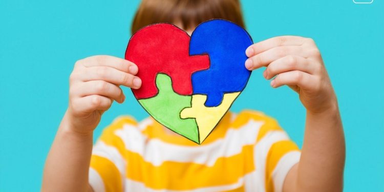 Como apoiar filhos com autismo em cada fase da vida?
